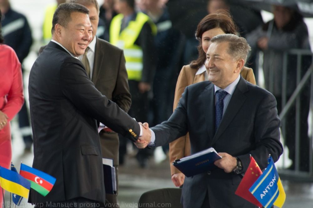 prc_antonov_signing