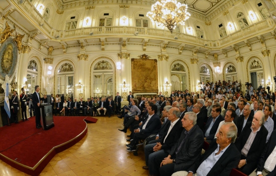 Macri recebe líderes políticos e sindicais na Casa Rosada