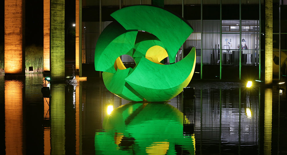 A iluminação do Palácio de Itamaraty em comemoração de 100 dias até os Jogos Olímpicos do Rio