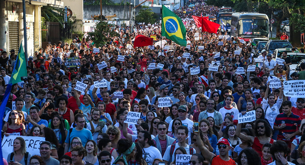 Manifestação contra o governo do presidente interino, Michel Temer, em São Paulo