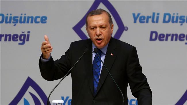 O presidente turco, Recep Tayyip Erdogan discursa durante um evento em Ancara, em 12 de Maio de 2016. © AFP