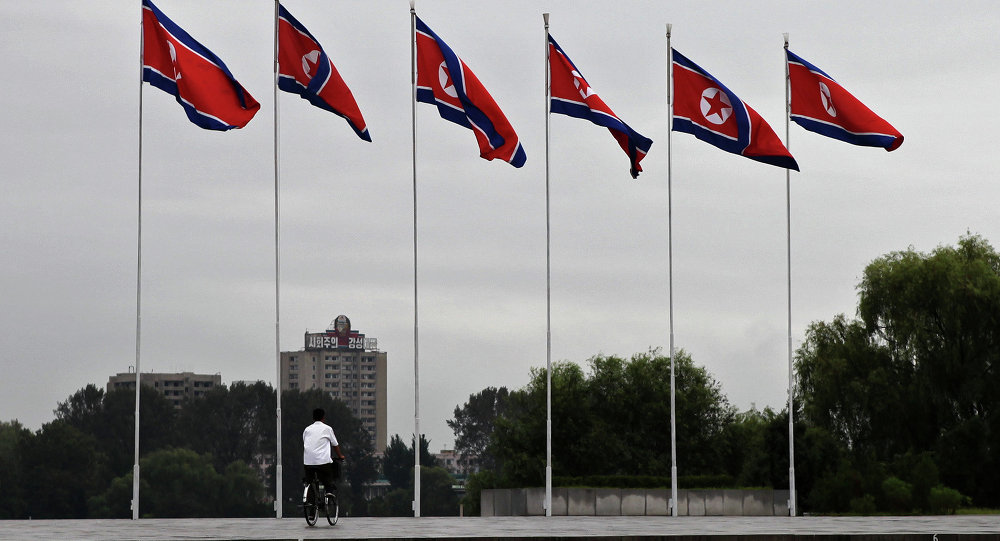 Bandeiras da Coreia do Norte em Pyongyang