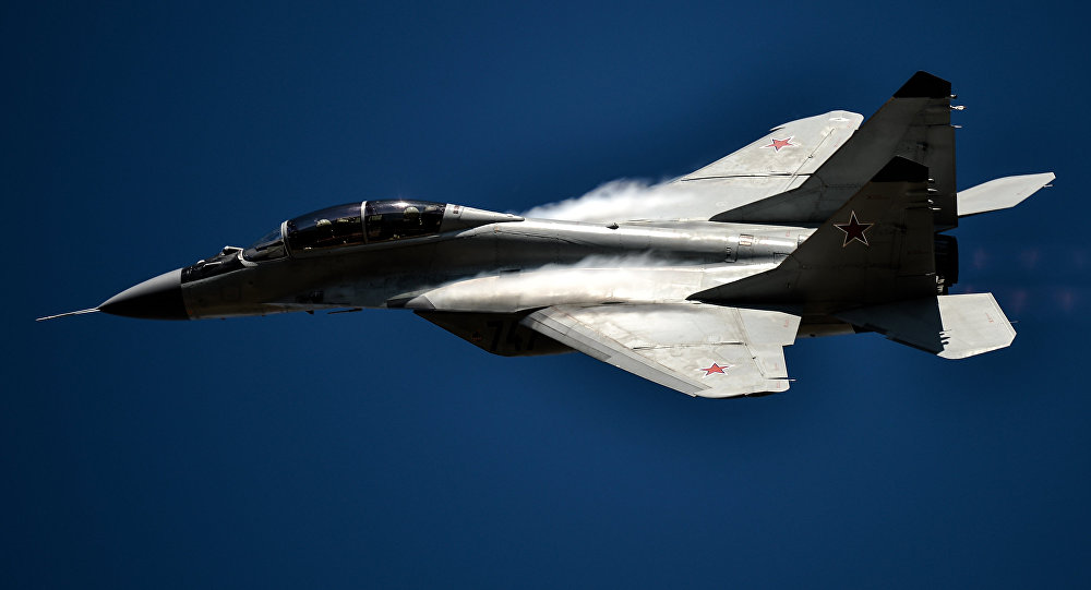 Um caça MiG-29 durante o ensaio geral do show de abertura do salão aeroespacial internacional MAKS 2015