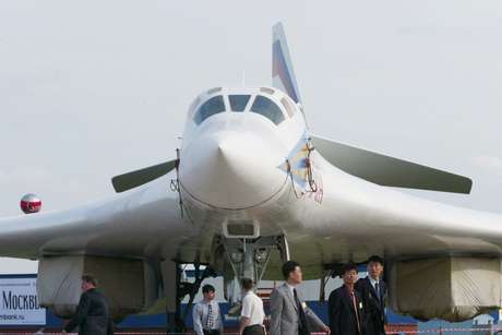 Tu-160