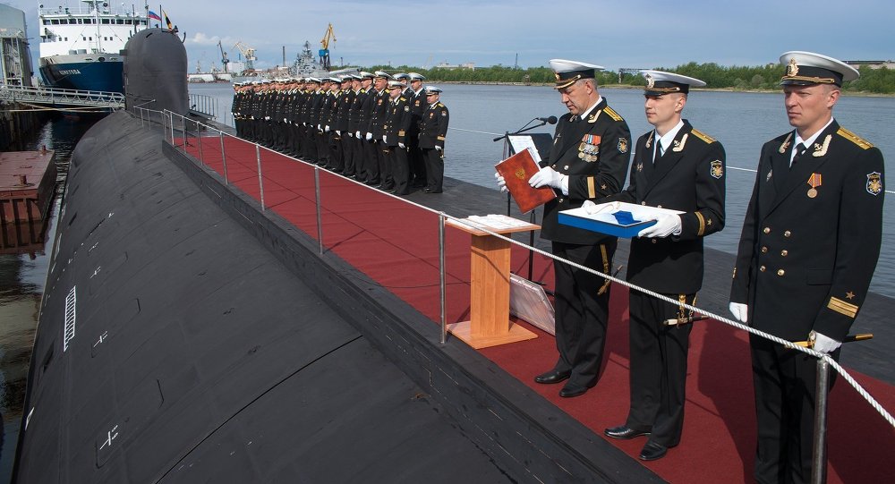 O primeiro submarino multifuncional Yasen SSBN entra no serviço da Marinha russa