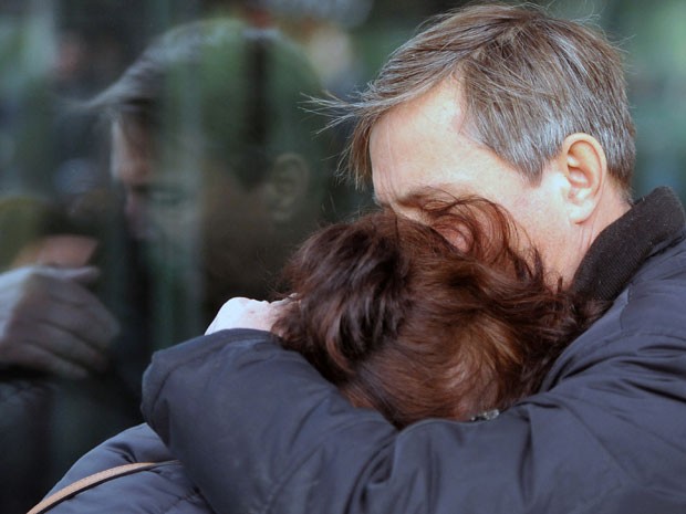 Familiares ficaram em estado de choque, buscando informações no aeroporto russo. (Foto: Reuters)