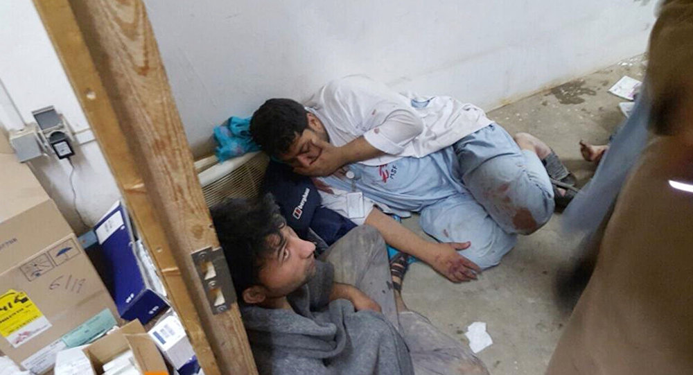 Funcionários do MSF feridos após bombardeio ao hospital na cidade de Kunduz, Afeganistão