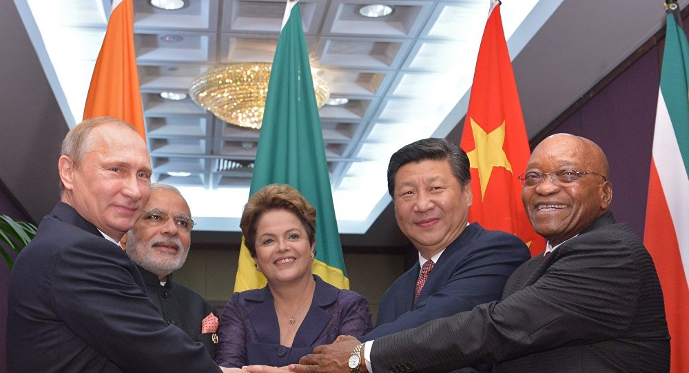 Presidente russo Vladimir Putin, premiê indiano Narendra Modi, presidente brasileira Dilma Rousseff, presidente chinês Xi Jinping and presidente sul-africano Jacob Zuma