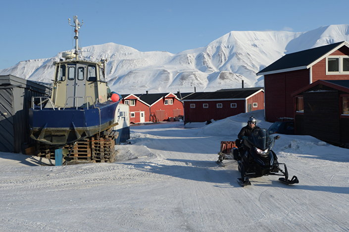 Longyearbyen é a capital administrativa e econômica do arquipélago de Svalbard, localizada na costa do mar da Gronelândia.