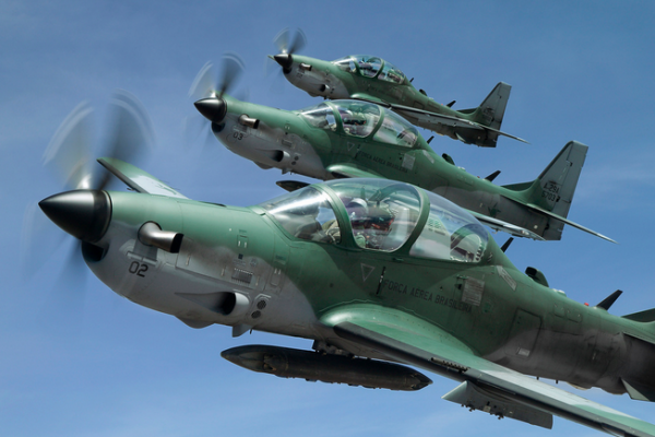 SUPER TUCANO 11