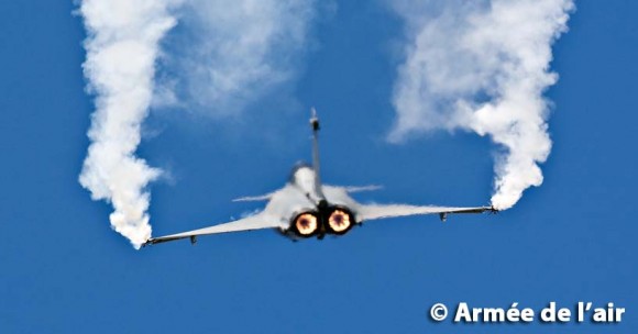 Rafale em apresentação - foto Força Aérea Francesa