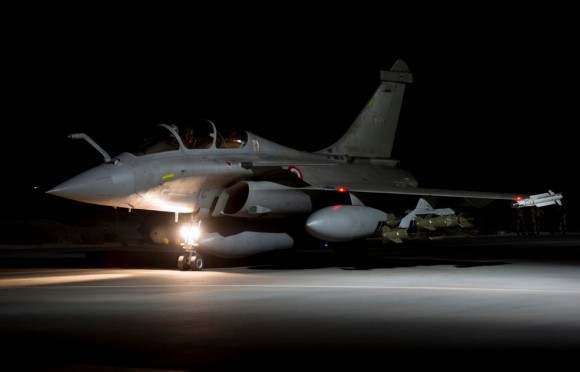 Rafale com bombas guiadas empregado na Operação Chammal contra o EI - foto 2 Min Def França