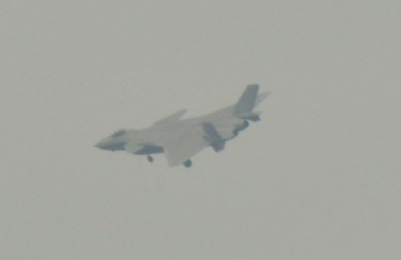 New prototype no 2013 of Chengdu J-20 test trials 7