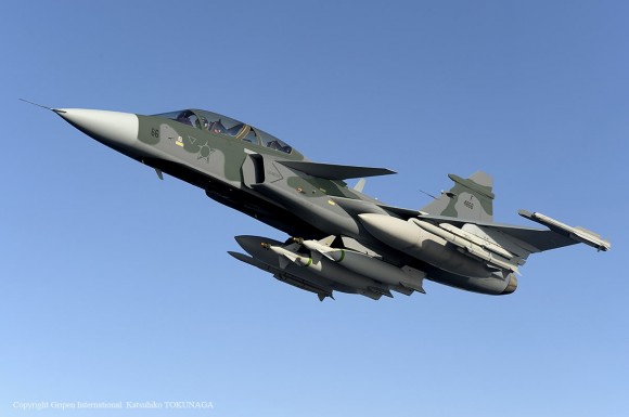 Gripen NG montagem com cores da FAB - imagem K Tokunaga - Saab