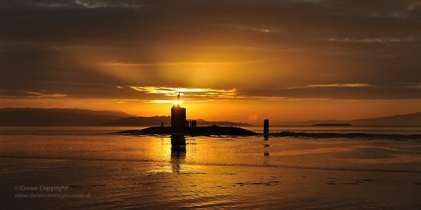 Royal Navy Submarine HMS Triumph Enters HMNB Clyde