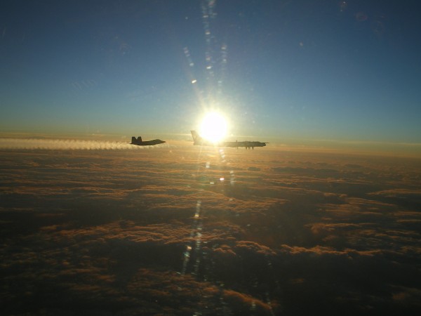 F-22 Raptor intercepts Russian bomber