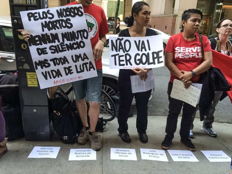 MST viajou a Nova York para apoiar Dilma Falso