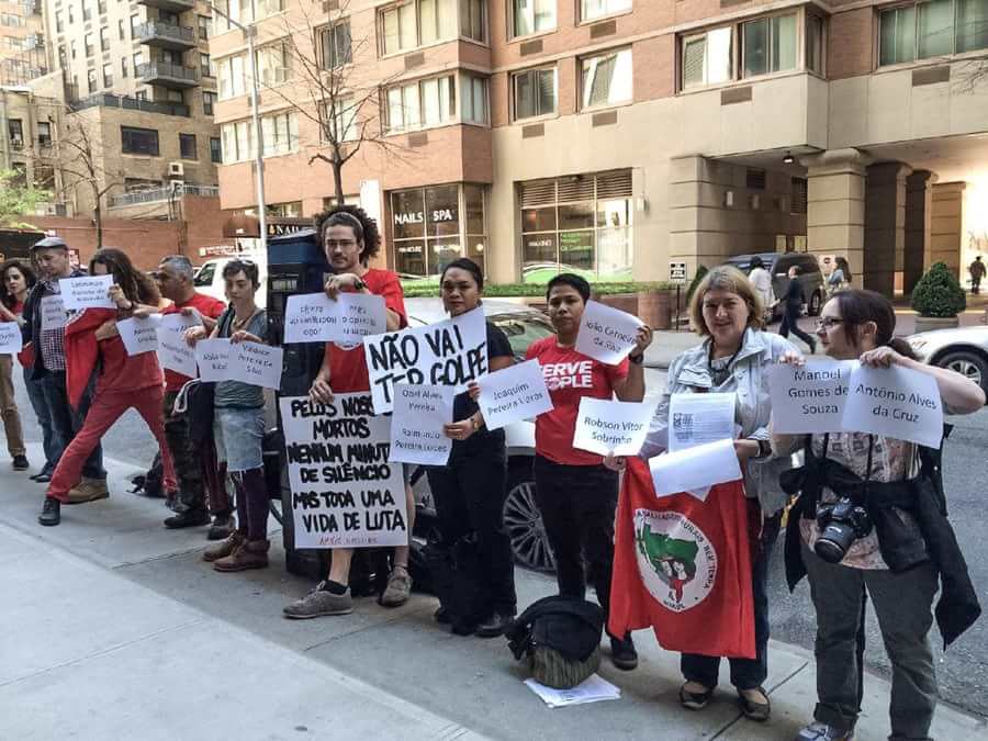 MST viajou a Nova York para apoiar Dilma