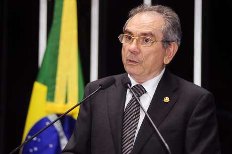 Raimundo Lira (PMDB-PB)